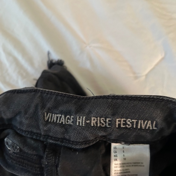 American Eagle high waisted denim shorts - Picture 5 of 6